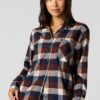 Haut boutonné à manche longue en flanelle à carreaux
