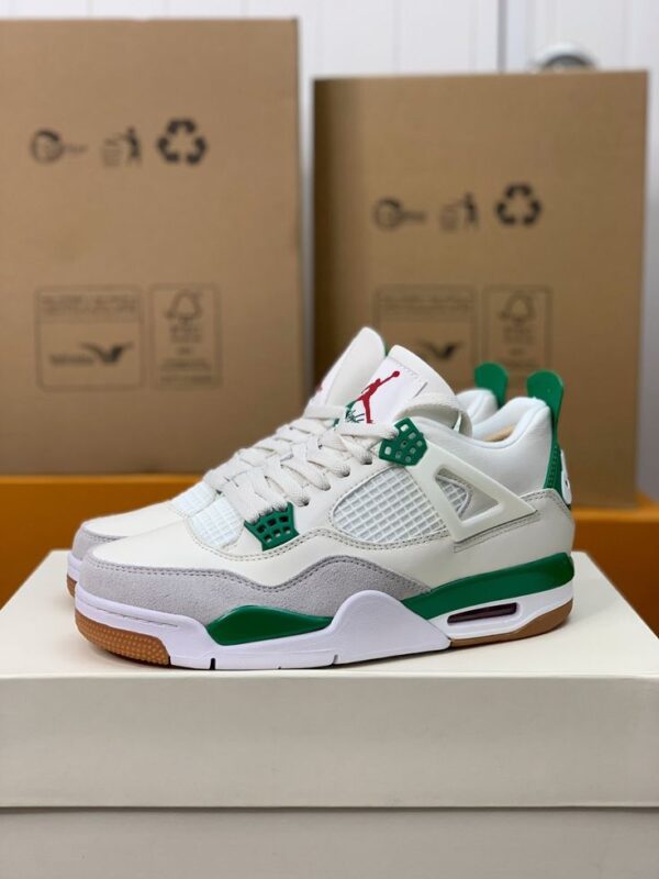 27f1da4b514a7caa7474f3f84baad0e0 Jordan 4 Retro (White / Green)