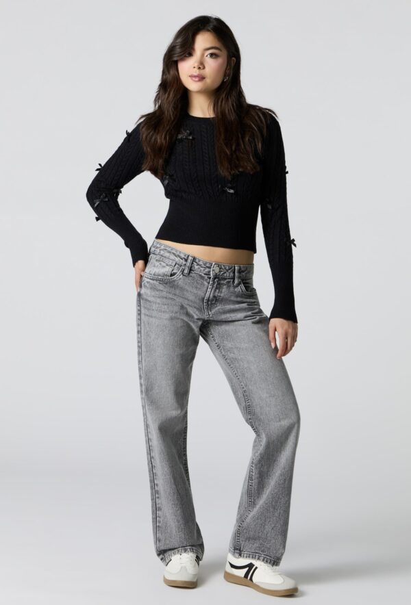 Screenshot Jean rigide à taille basse et jambe droite Lavé gris