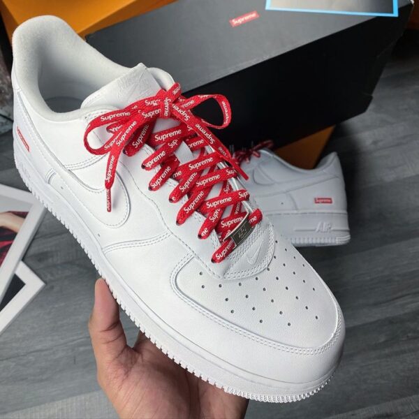 afe3d90df46b775c0213669b5c5ef3c5 Nike Air Force one All white (Supreme sneacker)