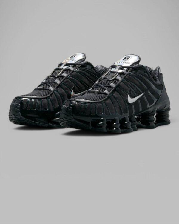 beca3bb9671a6faaf9bddd3e94553344 Nike Shox TL Shoes (Black / White)