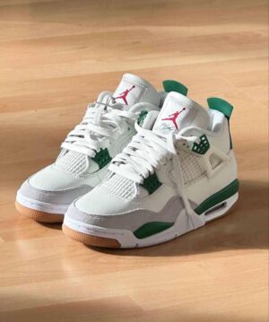 c4fc8a372f7c46f05ebecbd97699dd9b Jordan 4 Retro (White / Green)