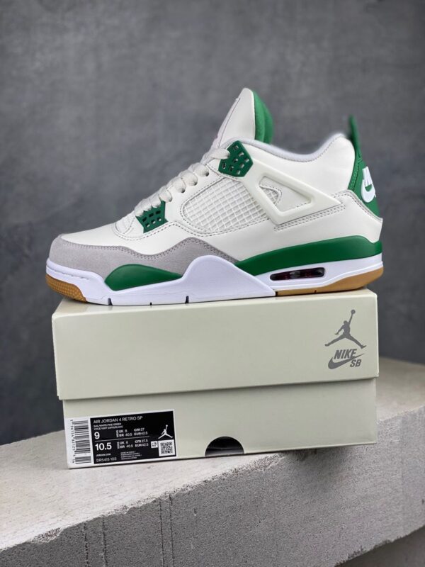 e005fc5fa6412be6c8f4c0f67d1c2af2 Jordan 4 Retro (White / Green)