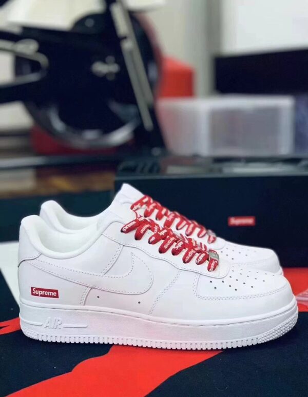 ecd4e37c093780712f7aa4159d85cafc Nike Air Force one All white (Supreme sneacker)