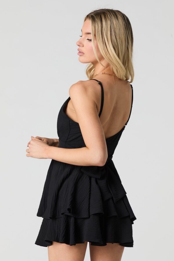 Robe Noire à Volants "Minuit Épuré"