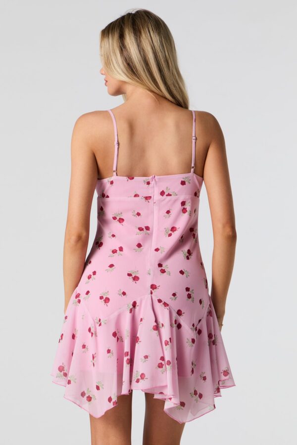 Robe courte à fleurs – Bretelles fines et ourlet volanté Rose