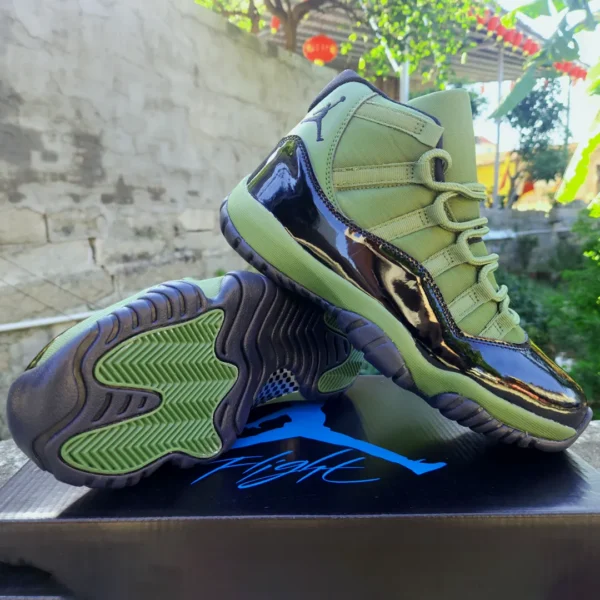 Jordan 11 (Hunter_Green)