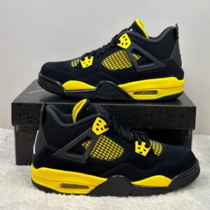 ec2098efbc1bf938ca0f621cf40db780 Jordan 4 Retro (Black _ Yellow)